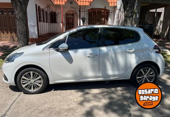Autos - Peugeot 208 FELINE 1.6 2017 Nafta 80000Km - En Venta