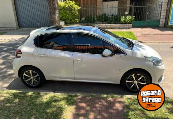 Autos - Peugeot 208 FELINE 1.6 2017 Nafta 80000Km - En Venta