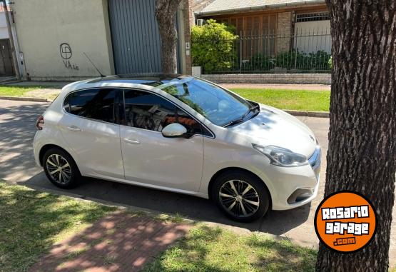 Autos - Peugeot 208 FELINE 1.6 2017 Nafta 80000Km - En Venta