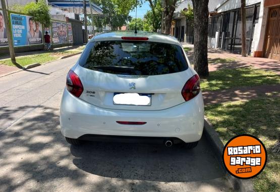 Autos - Peugeot 208 FELINE 1.6 2017 Nafta 80000Km - En Venta