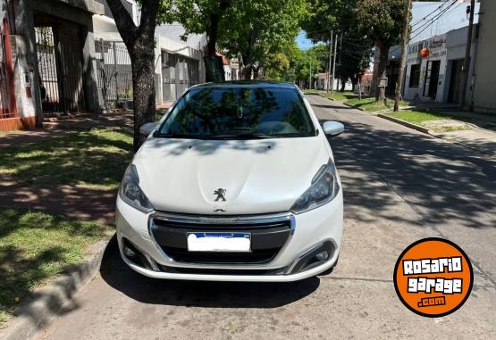 Autos - Peugeot 208 FELINE 1.6 2017 Nafta 80000Km - En Venta