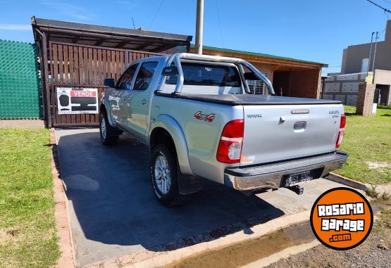Camionetas - Toyota Hilux 4x4 C/D SRV3.0 TDI 2015 Diesel 199500Km - En Venta