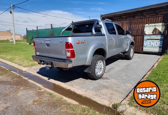 Camionetas - Toyota Hilux 4x4 C/D SRV3.0 TDI 2015 Diesel 199500Km - En Venta