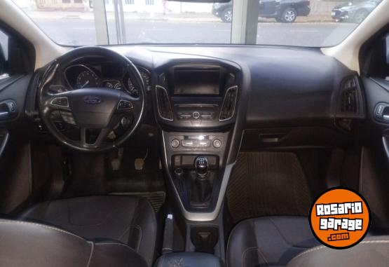 Autos - Ford Focus 2016 Nafta 121000Km - En Venta