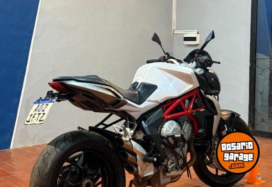 Motos - Otra marca BRUTALE 800 2015 Nafta 15000Km - En Venta