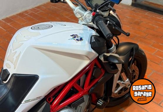 Motos - Otra marca BRUTALE 800 2015 Nafta 15000Km - En Venta