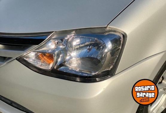 Autos - Toyota Etios Xls 2016 Nafta 60000Km - En Venta
