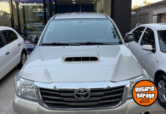 Camionetas - Toyota HILUX 2.5 TDI 2015 Diesel 190000Km - En Venta