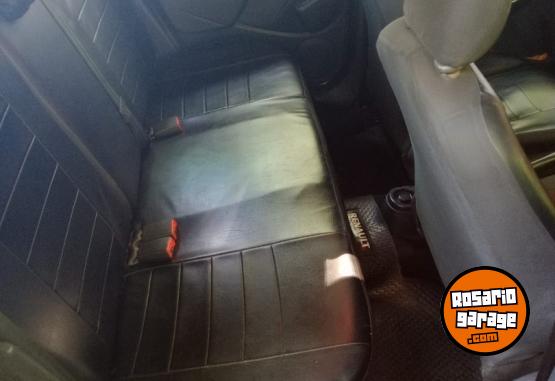 Autos - Renault Duster 4x4 2.0 privileg 2016 Nafta 280000Km - En Venta