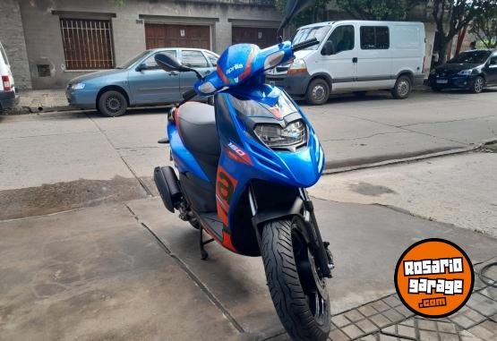 Motos - Aprilia SR 160 2023 Nafta 2750Km - En Venta