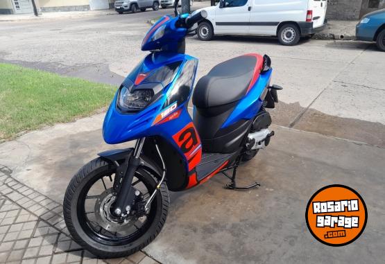 Motos - Aprilia SR 160 2023 Nafta 2750Km - En Venta