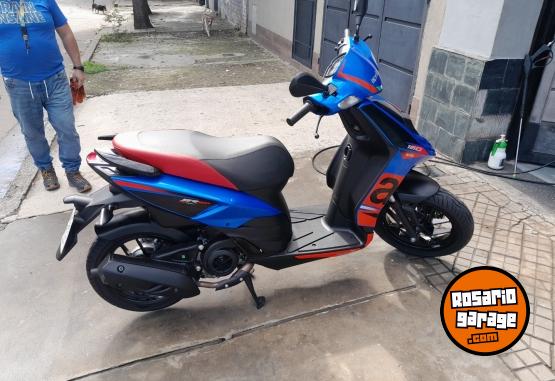 Motos - Aprilia SR 160 2023 Nafta 2750Km - En Venta