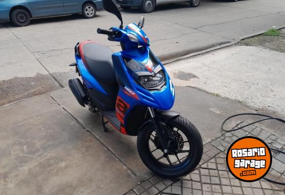 Motos - Aprilia SR 160 2023 Nafta 2750Km - En Venta
