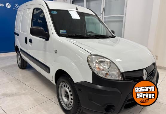 Utilitarios - Renault KANGOO - FURG�N 2016 Nafta 140000Km - En Venta
