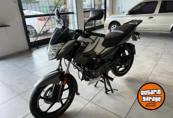 Motos - Bajaj NS 125 2023 Nafta 11000Km - En Venta