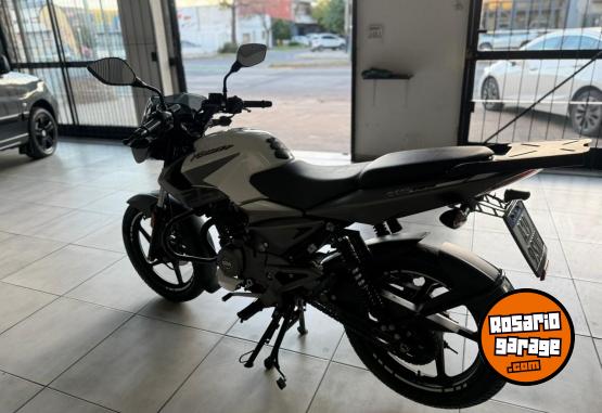 Motos - Bajaj NS 125 2023 Nafta 11000Km - En Venta