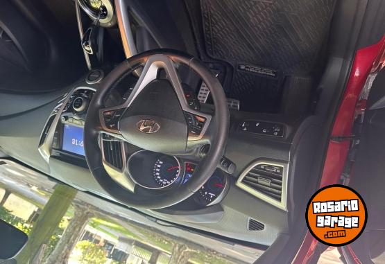 Autos - Hyundai Veloster 2013 Nafta 95000Km - En Venta