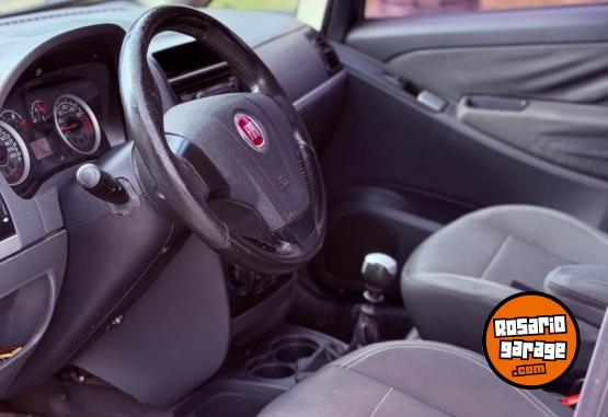 Autos - Fiat Fiat idea esessen 1.6 2012 Nafta 159000Km - En Venta