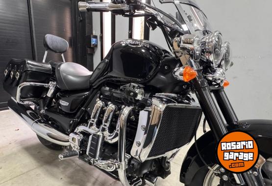 Motos - Triumph ROCKET III ROADSTER 2011 Nafta 22000Km - En Venta