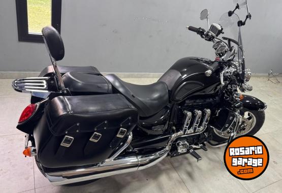 Motos - Triumph ROCKET III ROADSTER 2011 Nafta 22000Km - En Venta