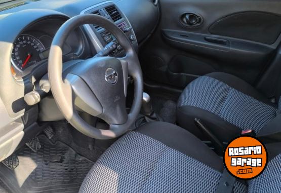 Autos - Nissan March 2017 Nafta 123000Km - En Venta