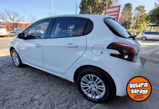Autos - Peugeot 208 2017 Nafta 95000Km - En Venta