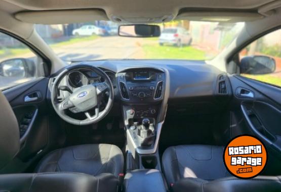 Autos - Ford Focus se plus 2015 Nafta 85000Km - En Venta