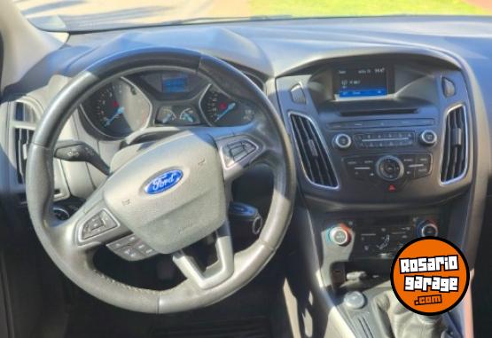 Autos - Ford Focus se plus 2015 Nafta 85000Km - En Venta