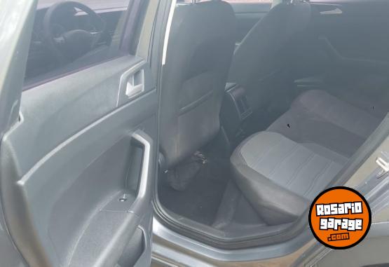 Autos - Volkswagen NIVUS 2021 Nafta 98000Km - En Venta
