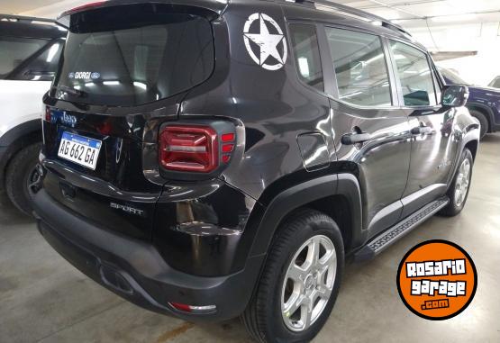 Autos - Otra marca JEEP RENEGADE SPORT 1.8L 2024 Nafta 34000Km - En Venta