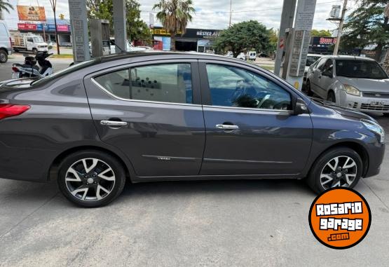 Autos - Nissan Versa Exclusive 2019 Nafta 72000Km - En Venta