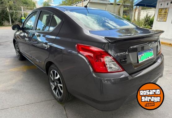 Autos - Nissan Versa Exclusive 2019 Nafta 72000Km - En Venta