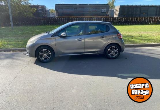 Autos - Peugeot 208 2014 GNC 160000Km - En Venta