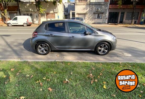 Autos - Peugeot 208 2014 GNC 160000Km - En Venta