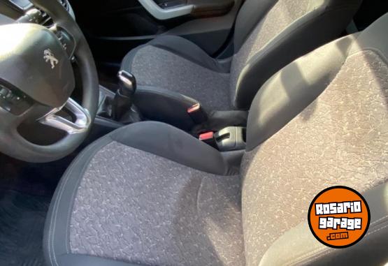 Autos - Peugeot 208 2014 GNC 160000Km - En Venta