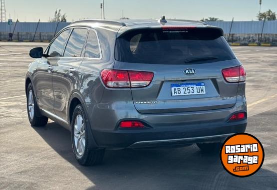 Camionetas - Kia Sorento EX 2017 Nafta 65000Km - En Venta