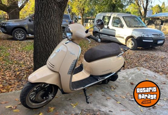 Motos - Beta Tempo 2025 Nafta 4000Km - En Venta