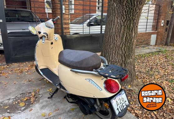 Motos - Beta Tempo 2025 Nafta 4000Km - En Venta