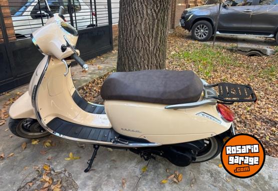 Motos - Beta Tempo 2025 Nafta 4000Km - En Venta