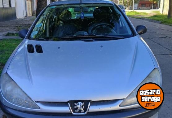 Autos - Peugeot 206 2011 Nafta 157000Km - En Venta