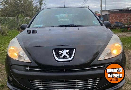 Autos - Peugeot 207 compact XS 2011 Diesel 140000Km - En Venta