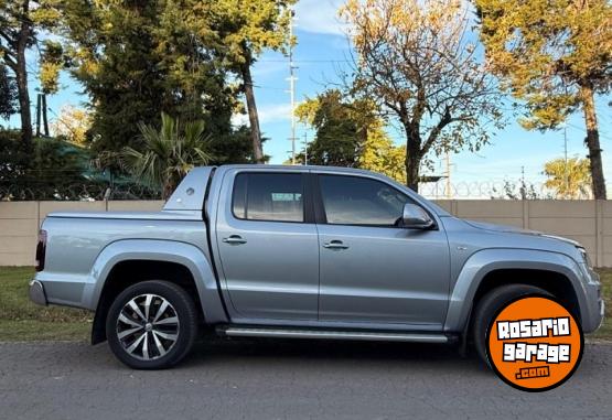 Camionetas - Volkswagen Amarok v6 extreme 2023 Diesel 36000Km - En Venta