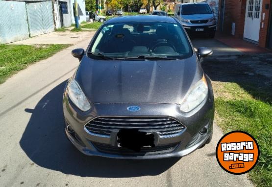 Autos - Ford Fiesta titanium 2015 GNC 118000Km - En Venta