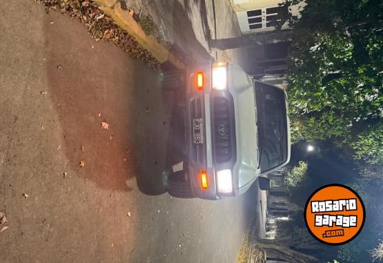 Autos - Toyota 3.0 2004 2004 Diesel 200000Km - En Venta