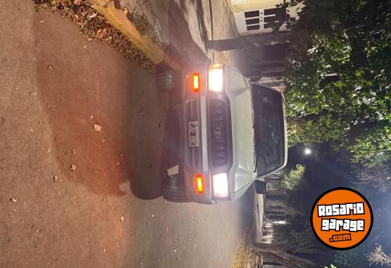 Autos - Toyota 3.0 2004 2004 Diesel 200000Km - En Venta