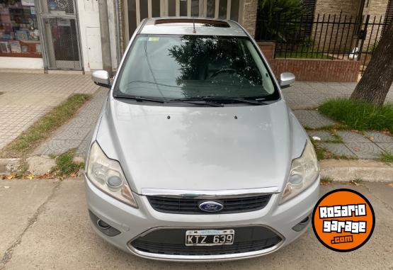 Autos - Ford Focus 2.0 gu�a autom�tico 2011 Nafta 222222Km - En Venta
