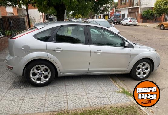 Autos - Ford Focus 2.0 gu�a autom�tico 2011 Nafta 222222Km - En Venta