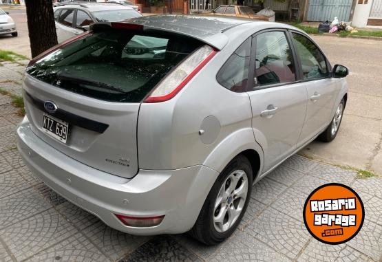 Autos - Ford Focus 2.0 gu�a autom�tico 2011 Nafta 222222Km - En Venta