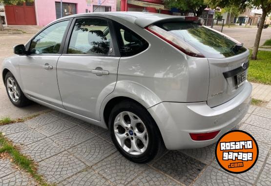 Autos - Ford Focus 2.0 gu�a autom�tico 2011 Nafta 222222Km - En Venta