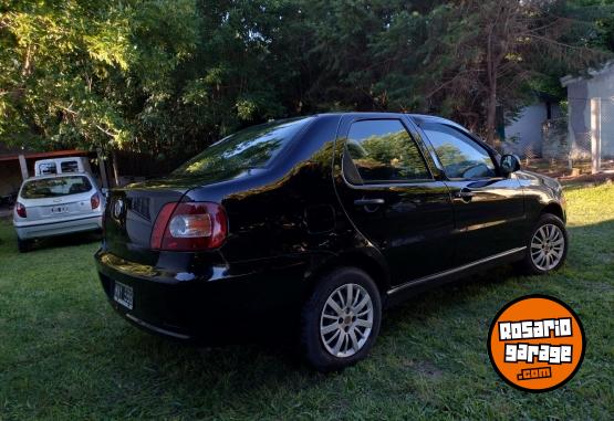Autos - Fiat Siena 2013 GNC 390000Km - En Venta